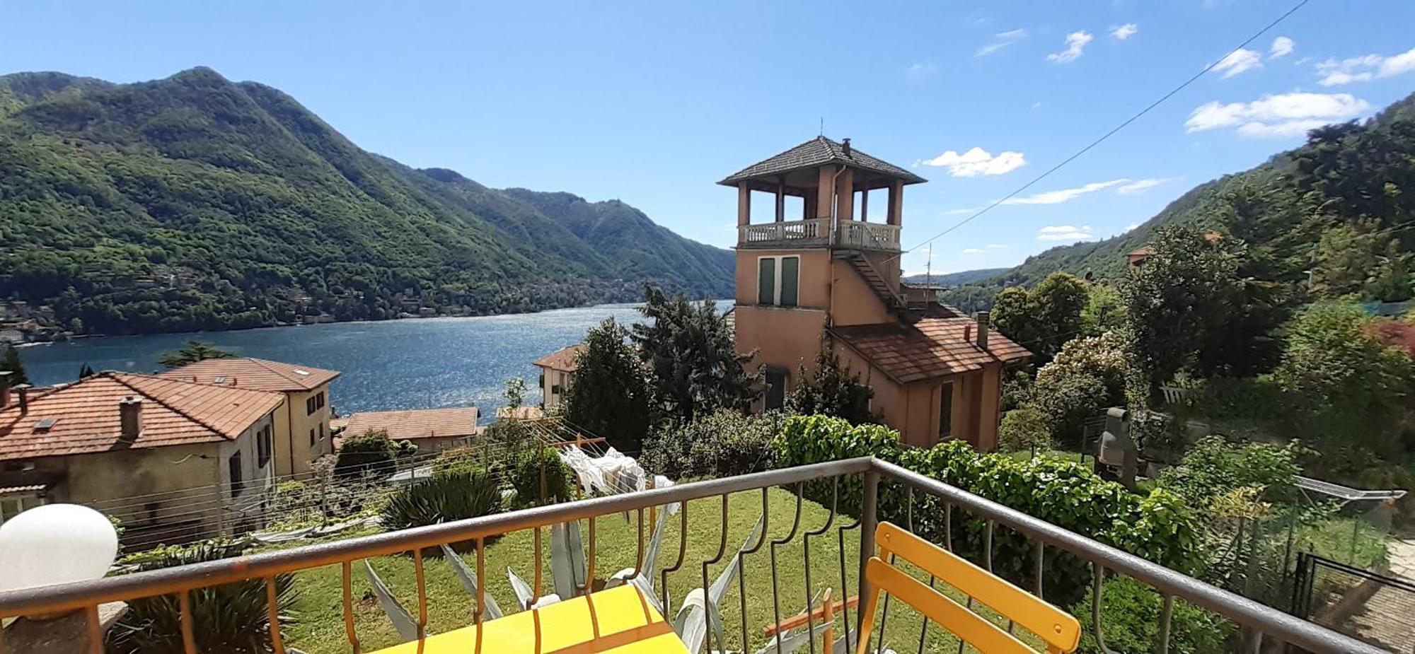 Flora Apartment Moltrasio Exterior foto
